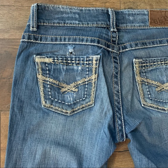 BKE Distressed Boot Cut Denim Jean Bundle 26 X 33 1/2 and 26 x 31 1/2 - Picture 6 of 14